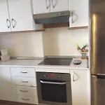 Lovely Condo Next To The Beach - Central Location